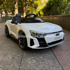 Електромобіль Audi RS e-tron GT M 4938EBLR-1, білий