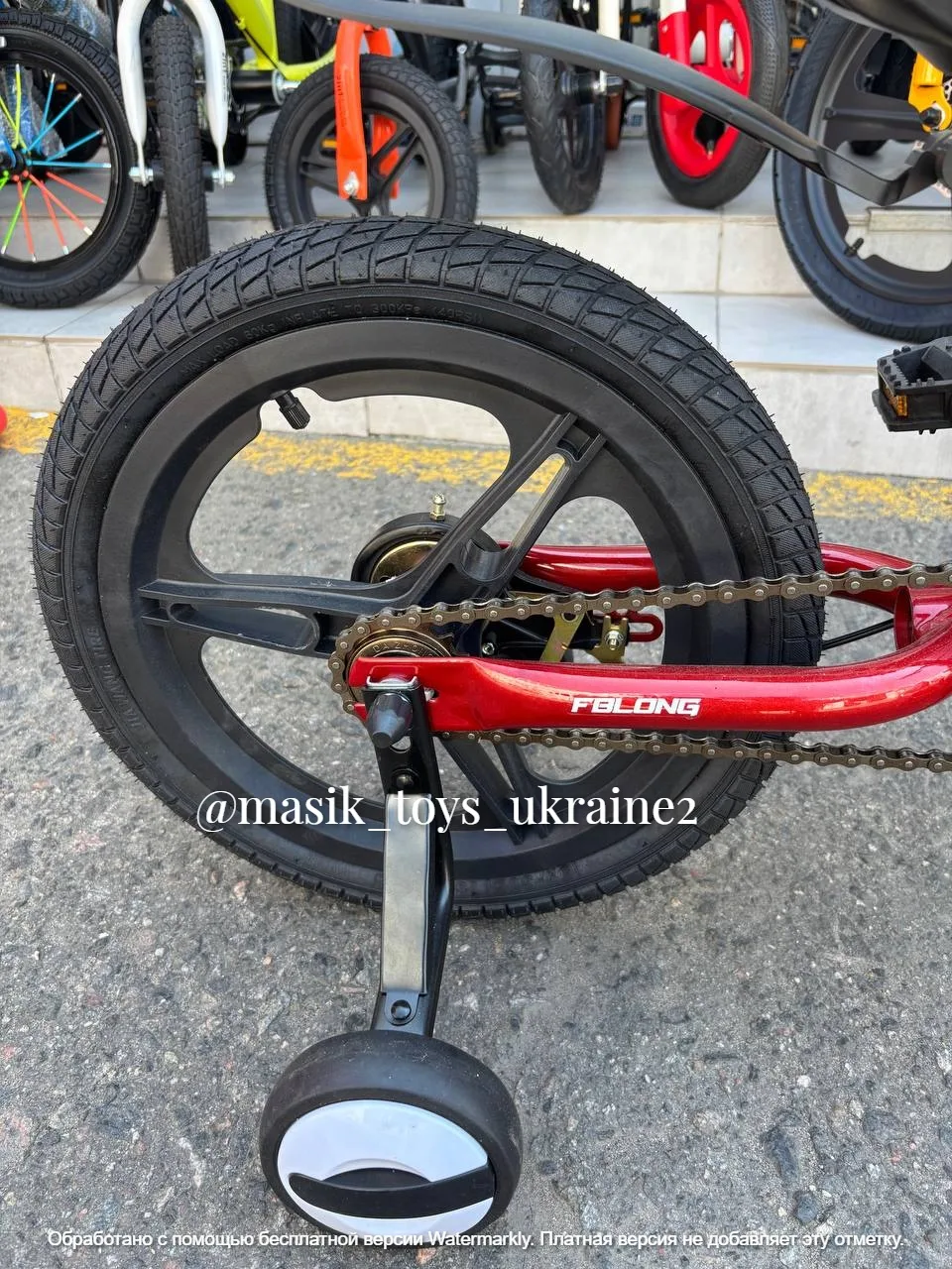 photo_5219678995145160706_y