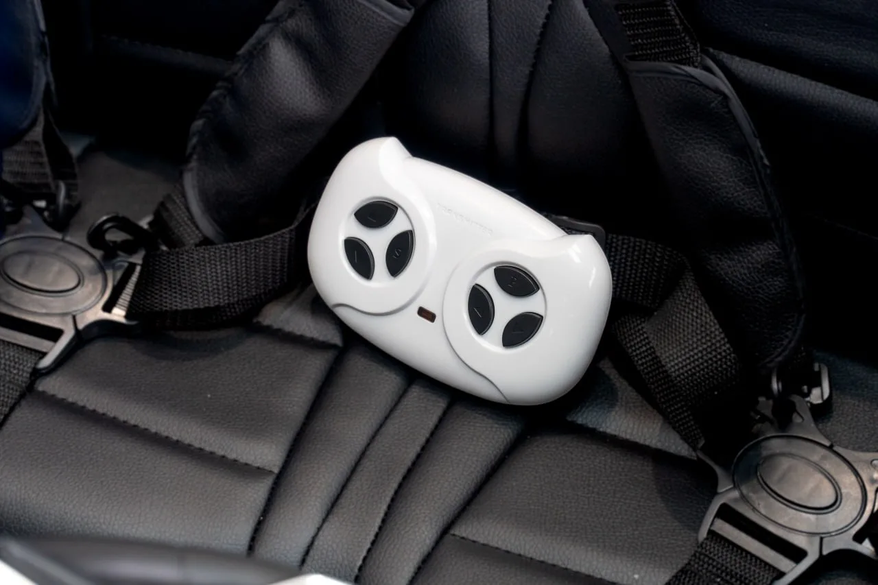 photo_5224348814301844179_y