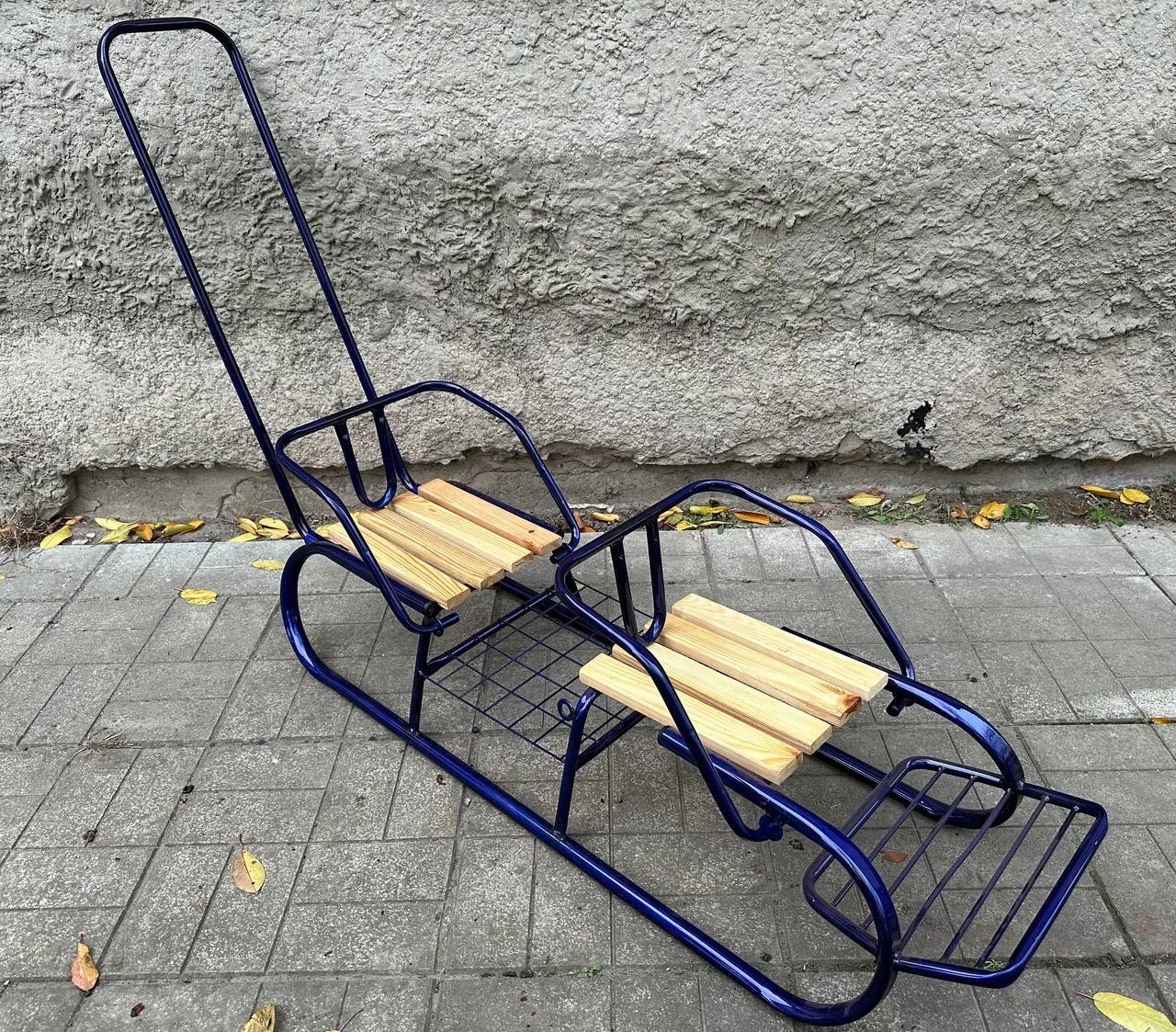 photo_5251458184021478885_y