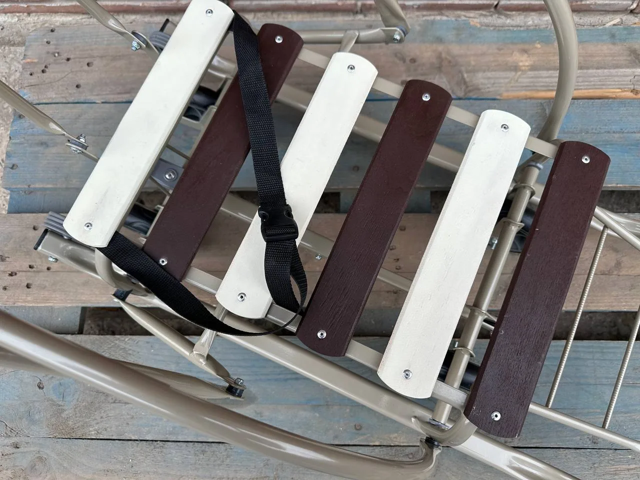 photo_5255961783648848693_y