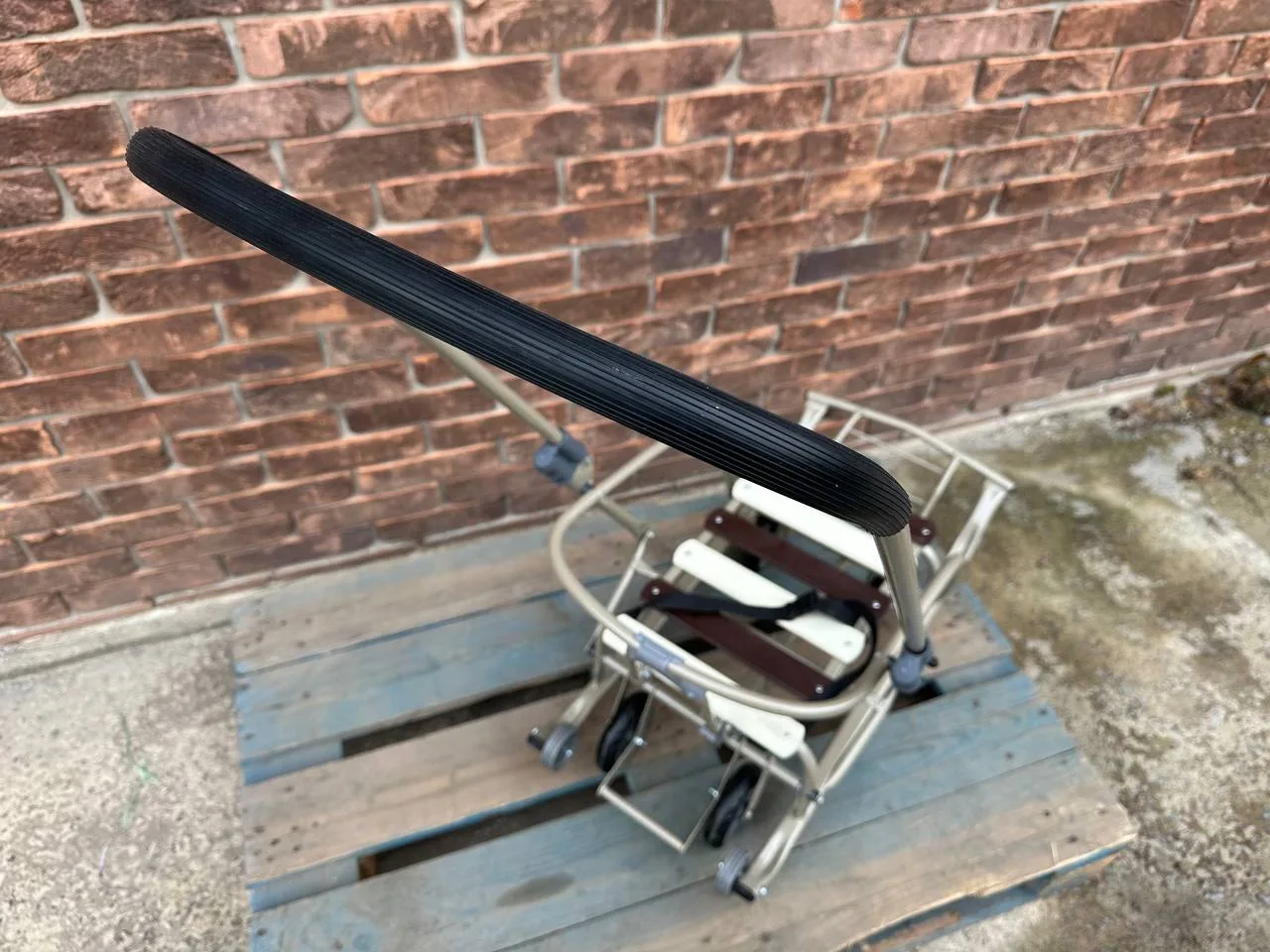 photo_5255961783648848698_y