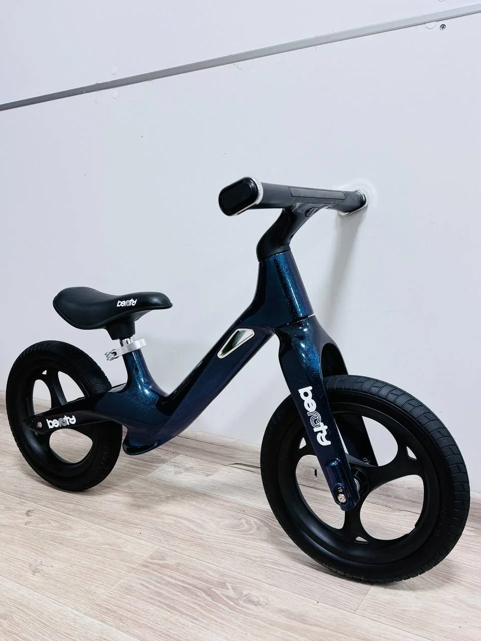 photo_6030721206073363372_y