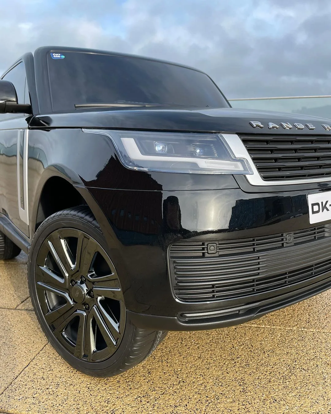 Електромобіль Range Rover KDRE998C (2WD) чорний в автофарбуванні - Зображення 6