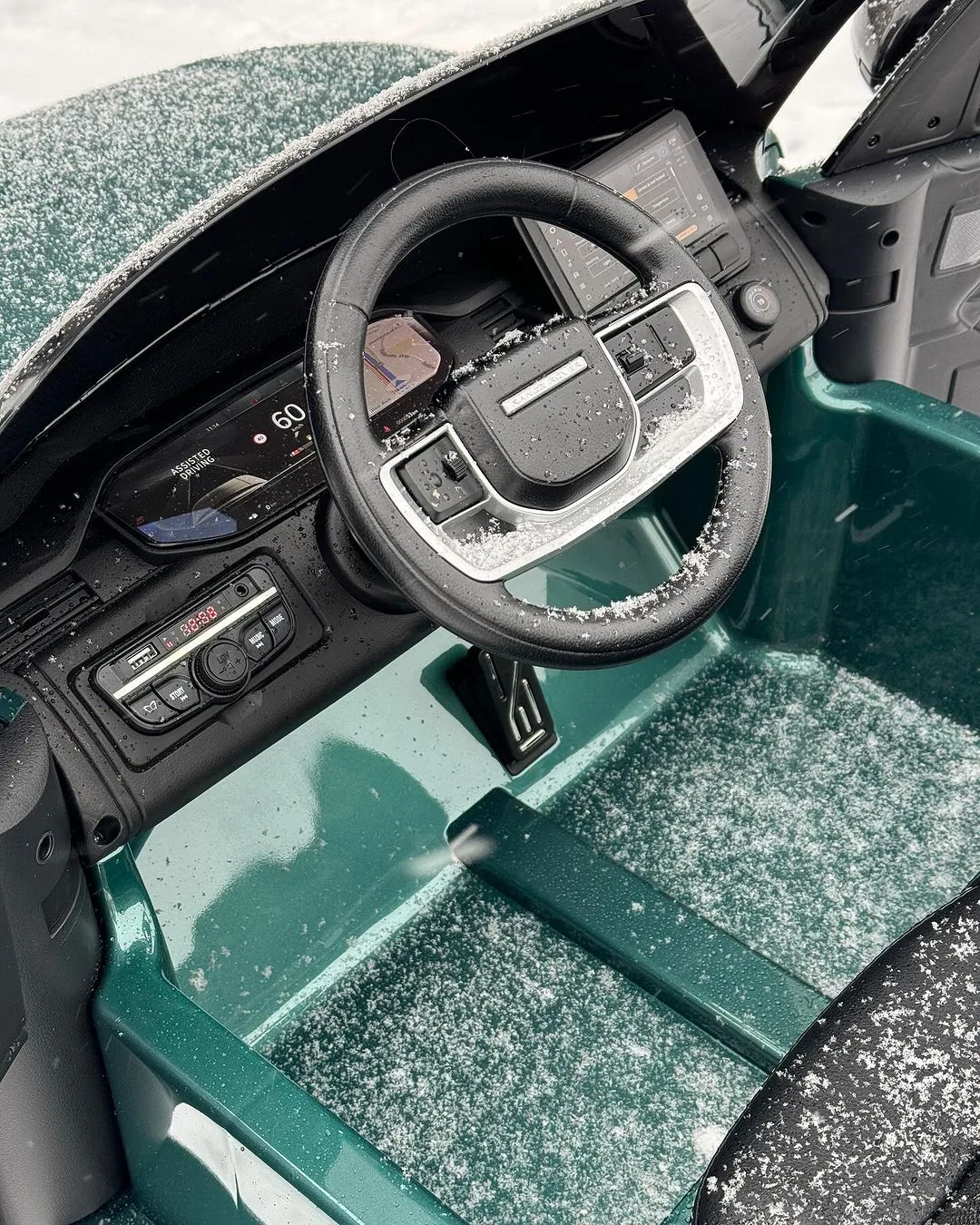 Електромобіль Range Rover KDRE9980 (2WD) смарагдовий в автофарбуванні - Зображення 3