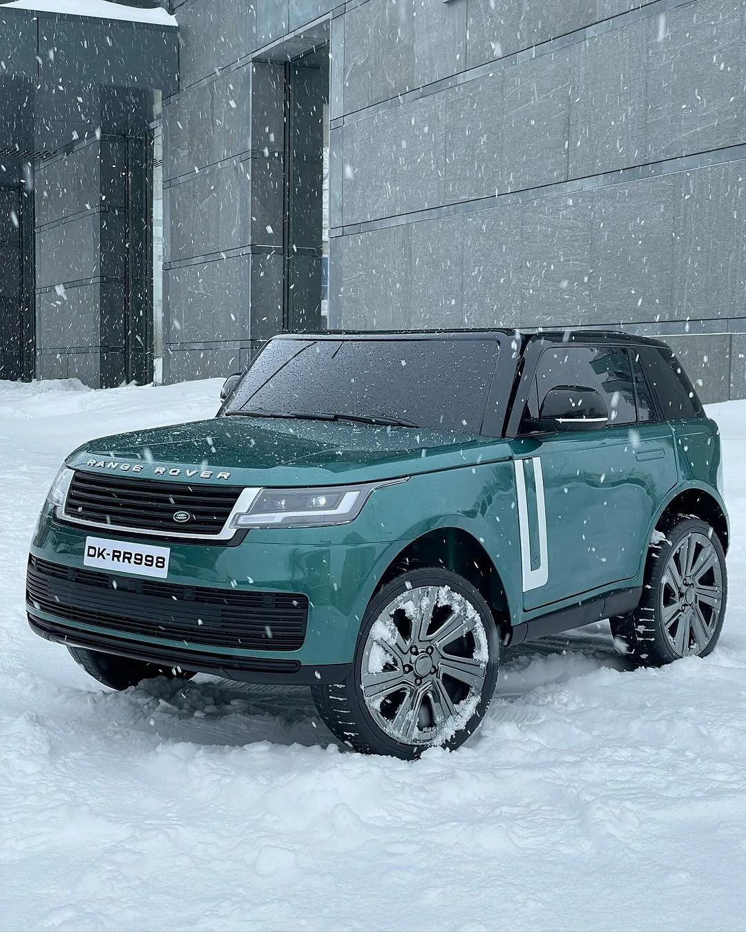 Електромобіль Range Rover KDRE9980 (2WD) смарагдовий в автофарбуванні - Зображення 1
